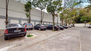 Image 30 - 896006